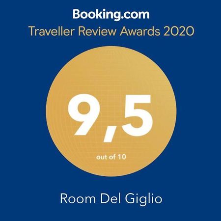 Room Del Giglio Bari Bagian luar foto